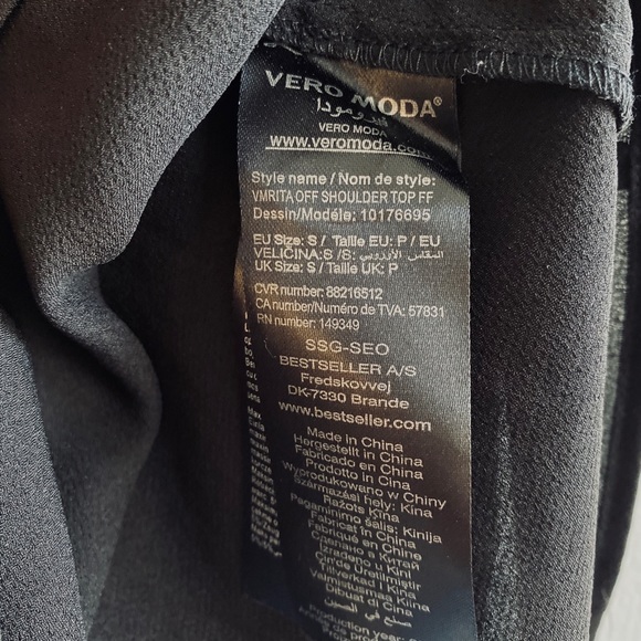 Vero Moda Off the Shoulder Black Top - Picture 3 of 5